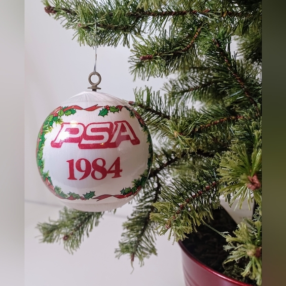 Vintage 1984 Pacific Southwest Airlines (PSA) Tree Ornament - Picture 2 of 5